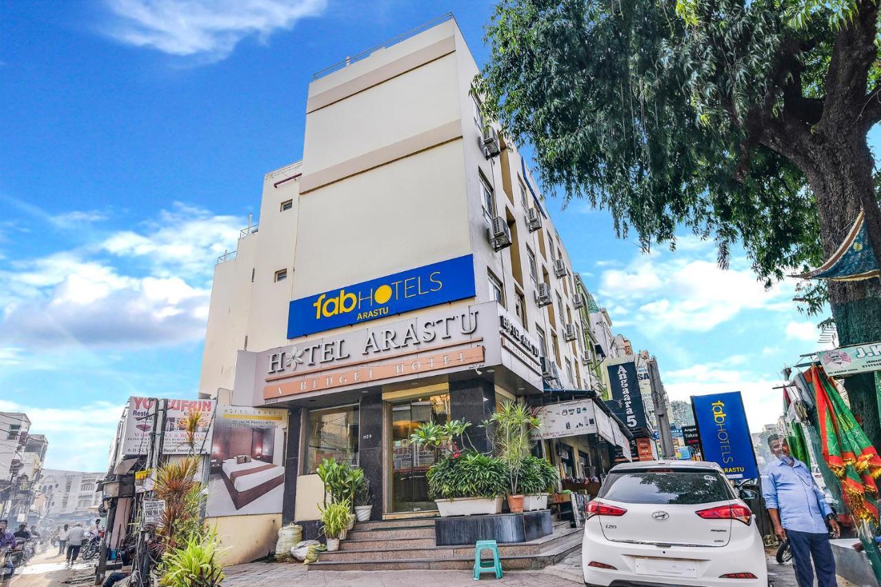 Fabhotel Arastu Nampally Hyderabad Esterno foto