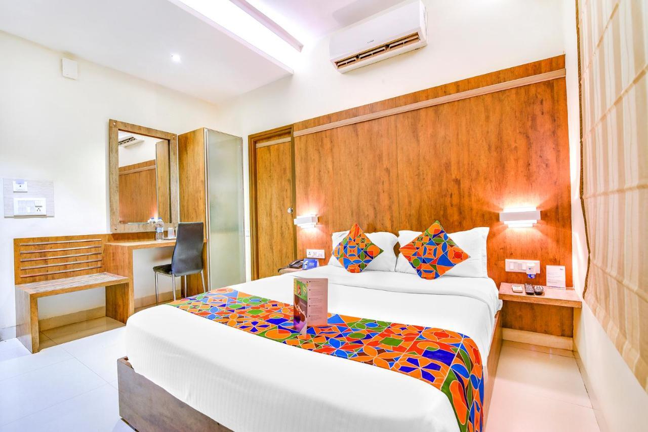 Fabhotel Arastu Nampally Hyderabad Esterno foto